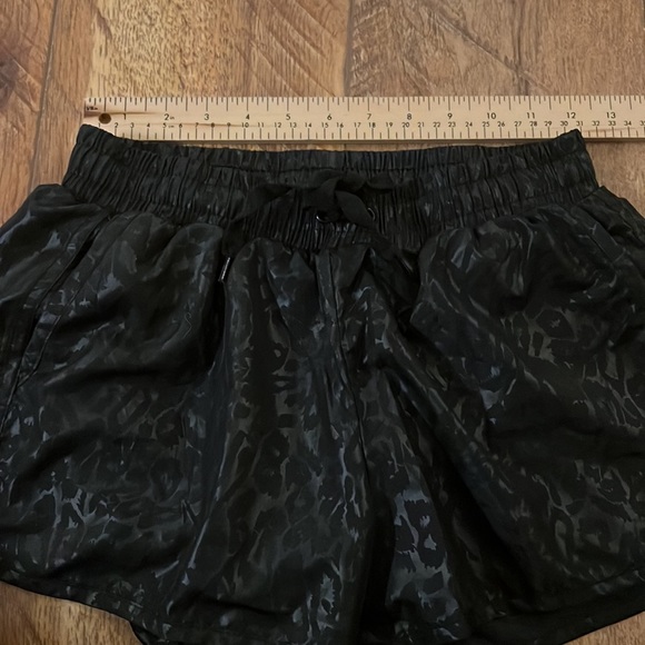 Zyia Active Bomber Medium Shorts Black Animal Metallic - Picture 8 of 13